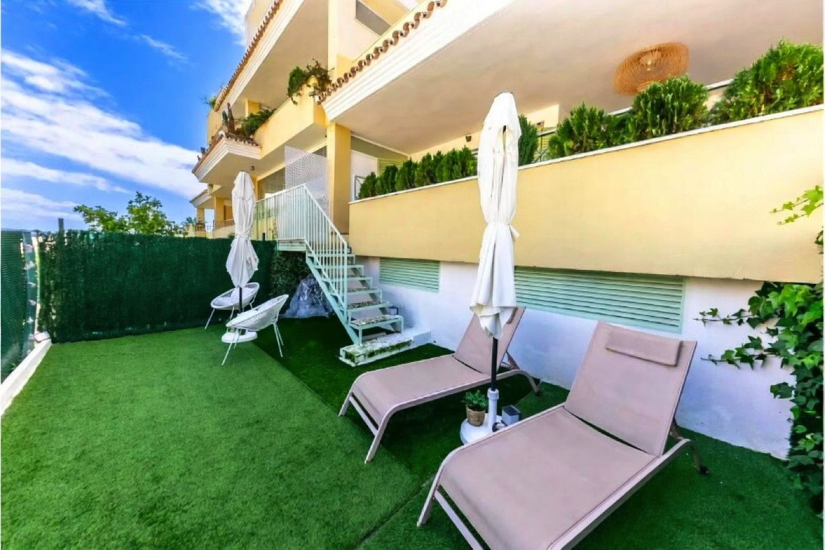 1 Bed Apartment for sale in Las Brisas Costa Del Sol, Málaga, Spain