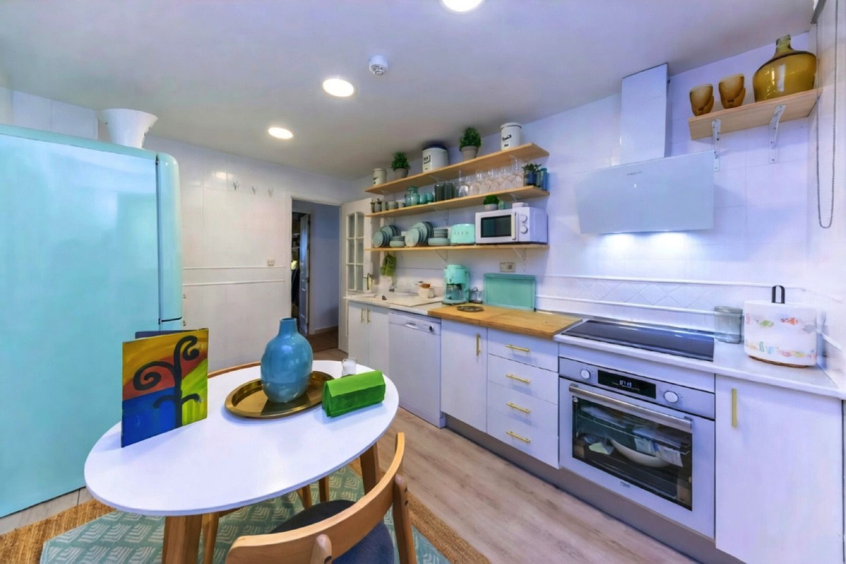 1 Bed Apartment for sale in Las Brisas Costa Del Sol, Málaga, Spain