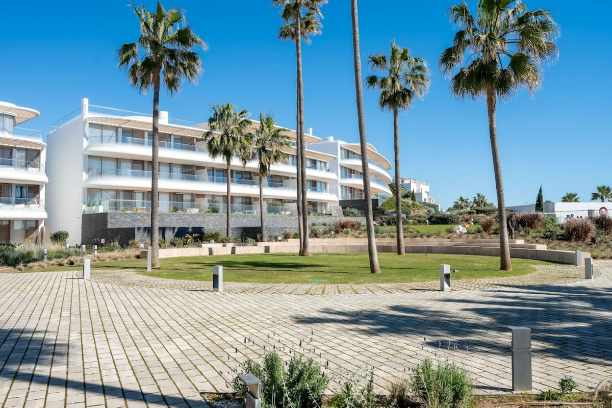 2 Bed Apartment for sale in Estepona Costa Del Sol, Málaga, Spain