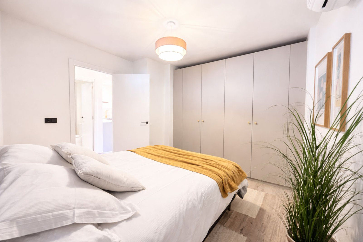 Se vende Apartamento Planta Media de 1 dormitorios en Costa Del Sol, Málaga, España