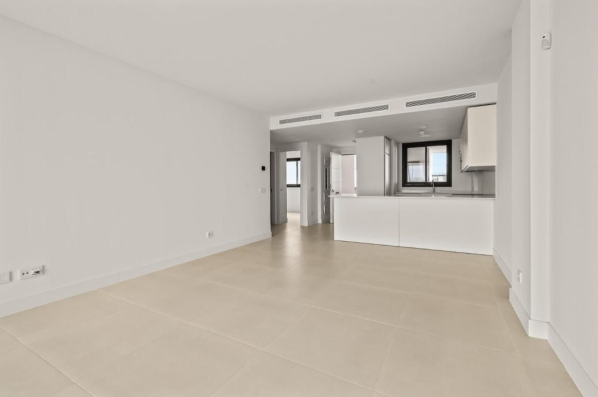 2 Bed Apartment for sale in Fuengirola Costa Del Sol, Málaga, Spain