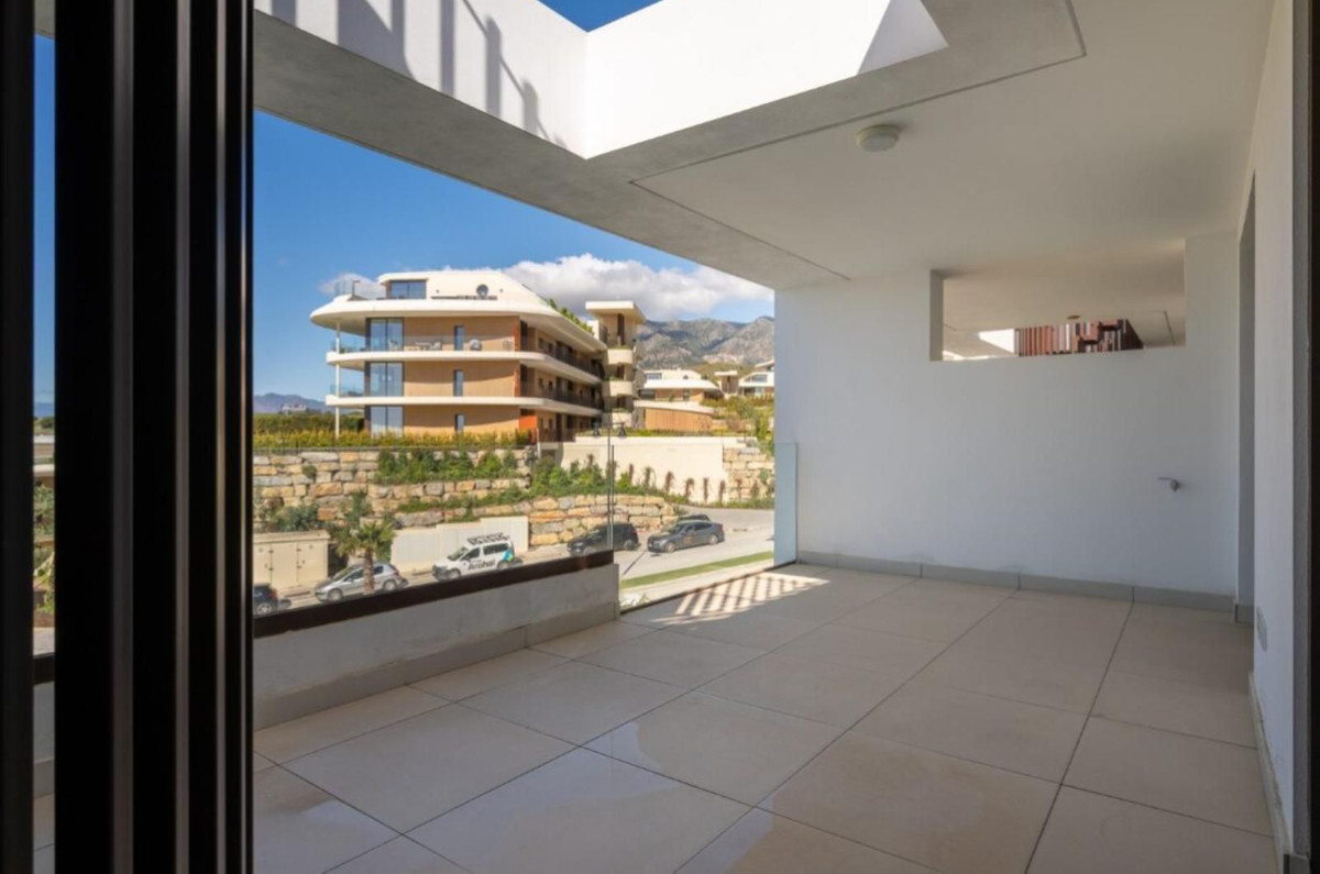 2 Bed Apartment for sale in Fuengirola Costa Del Sol, Málaga, Spain