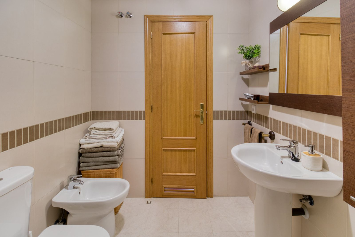 2 Bed Apartment for sale in Torremolinos Costa Del Sol, Málaga, Spain