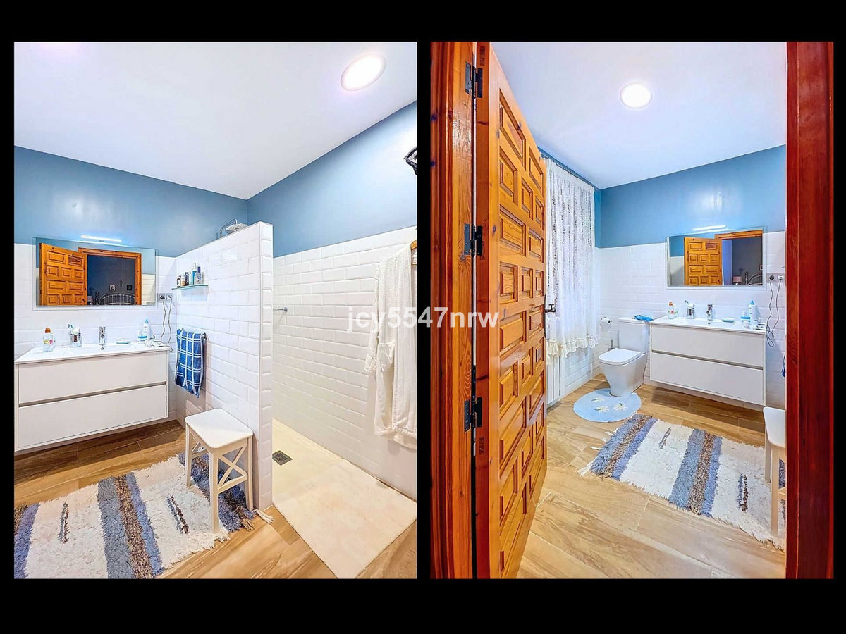 6 Bed Townhouse for sale in Elda Costa Blanca, Alicante, Spain