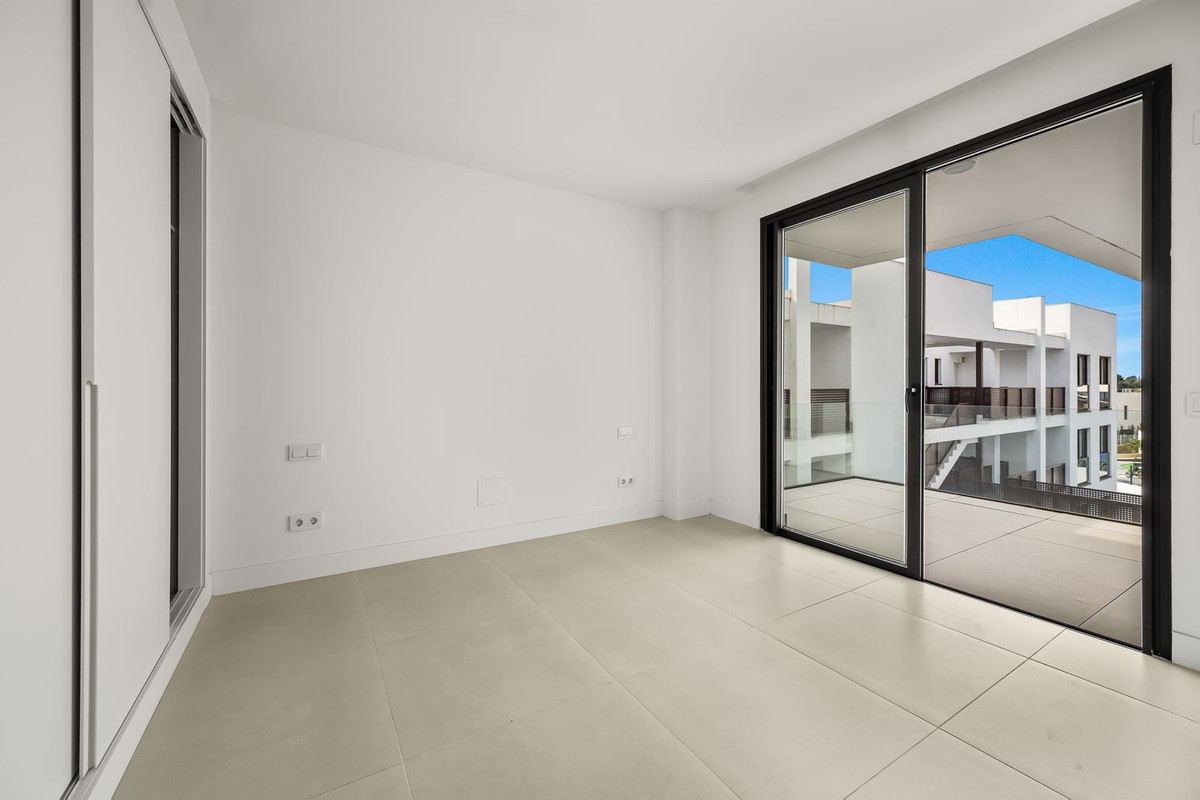 3 Bed Apartment for sale in Fuengirola Costa Del Sol, Málaga, Spain