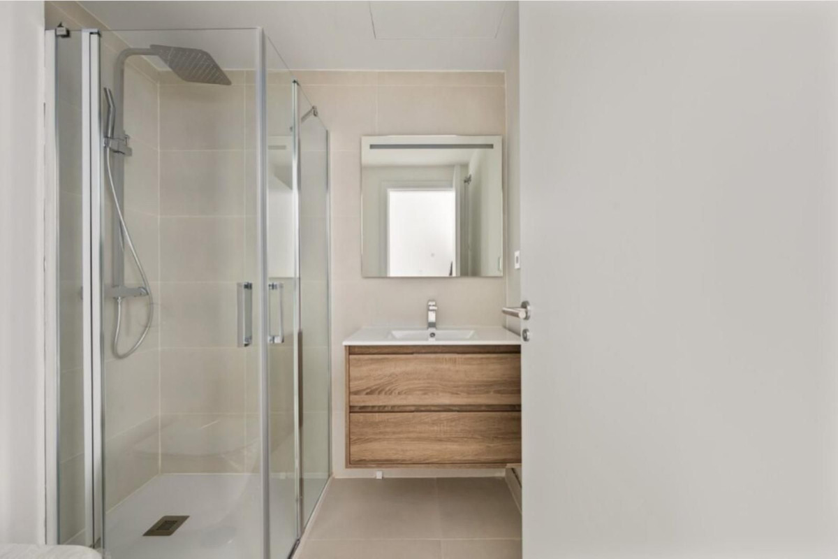 3 Bed Apartment for sale in Fuengirola Costa Del Sol, Málaga, Spain