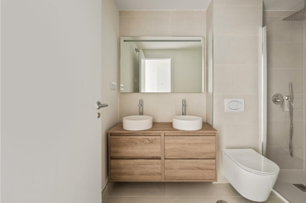 3 Bed Apartment for sale in Fuengirola Costa Del Sol, Málaga, Spain