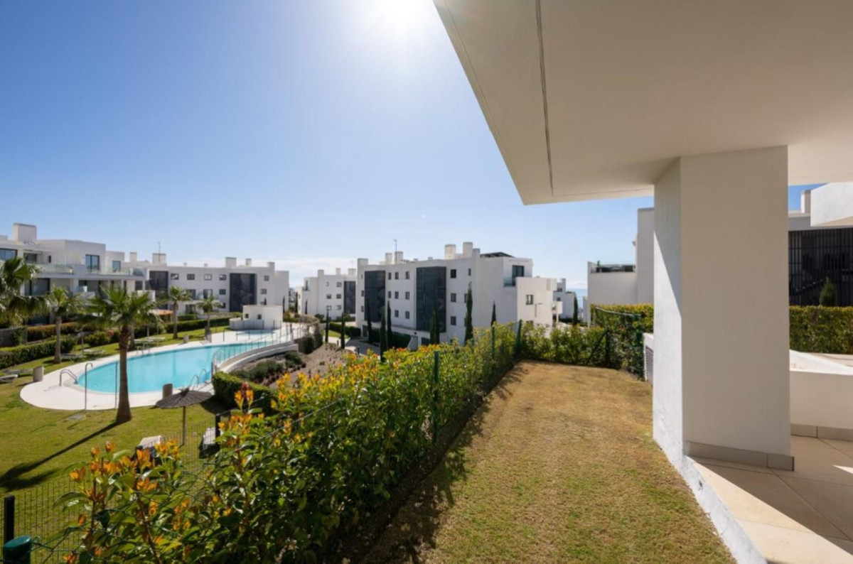 3 Bed Apartment for sale in Fuengirola Costa Del Sol, Málaga, Spain