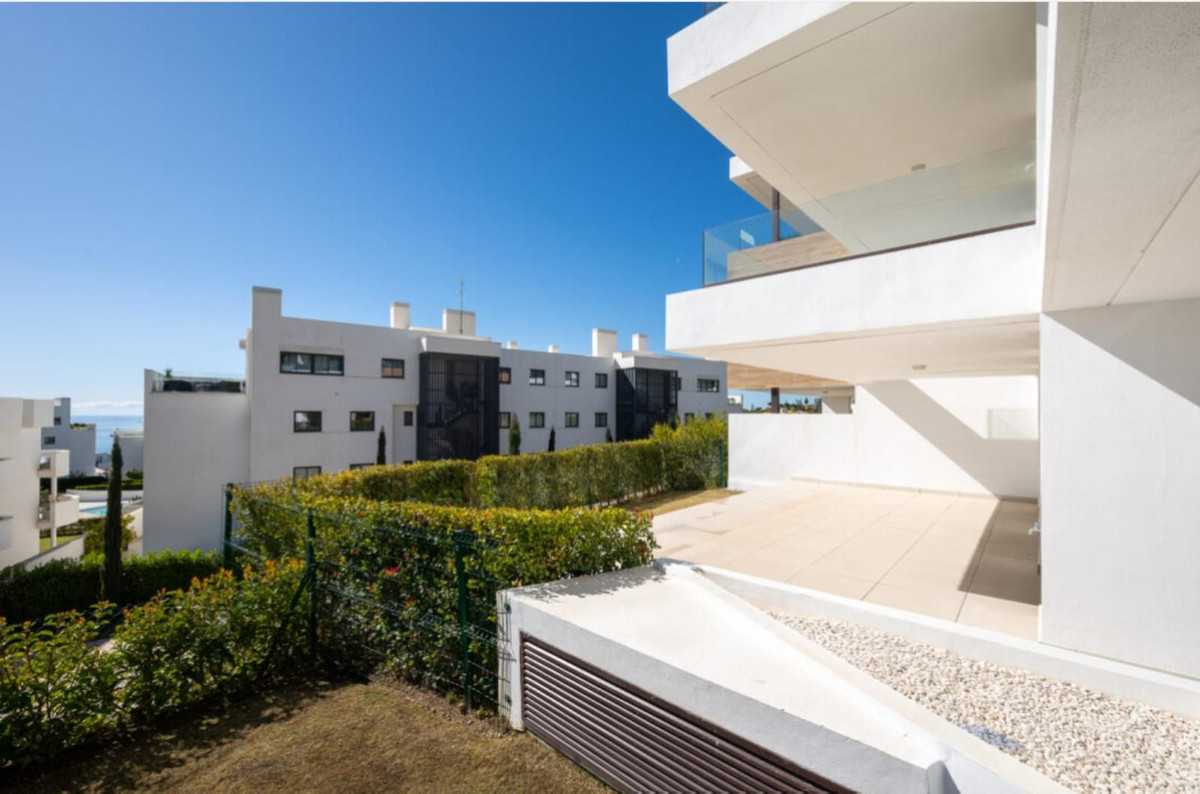 3 Bed Apartment for sale in Fuengirola Costa Del Sol, Málaga, Spain