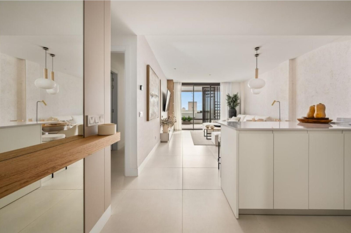 2 Bed Apartment for sale in Fuengirola Costa Del Sol, Málaga, Spain