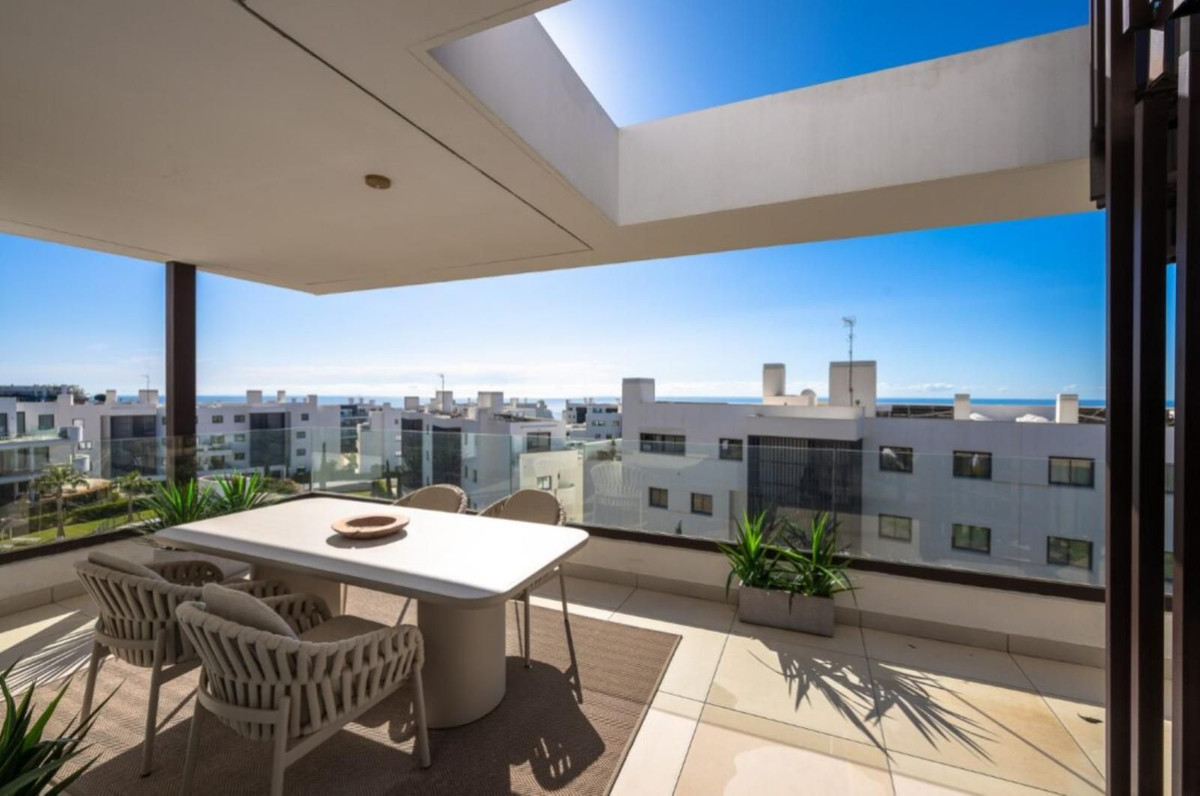 2 Bed Apartment for sale in Fuengirola Costa Del Sol, Málaga, Spain