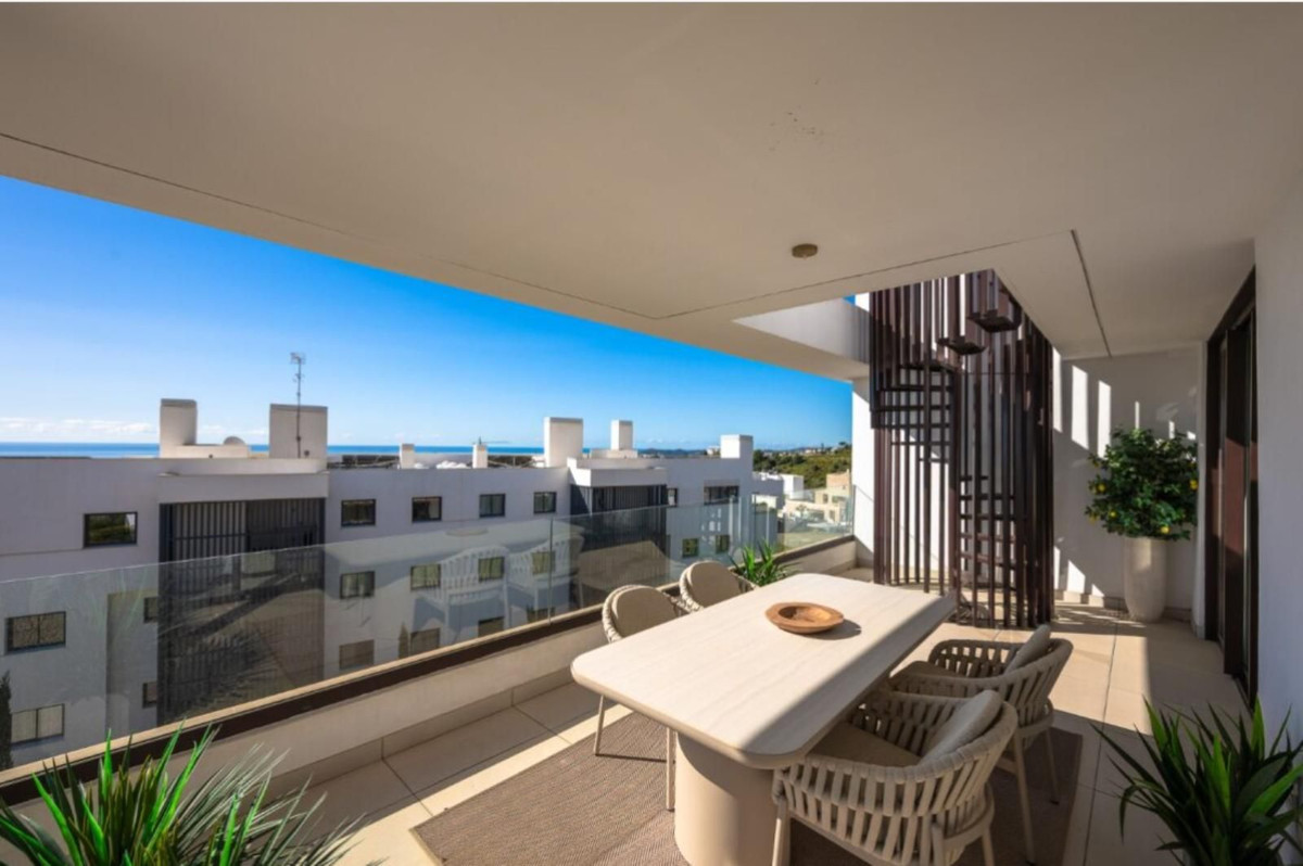 2 Bed Apartment for sale in Fuengirola Costa Del Sol, Málaga, Spain