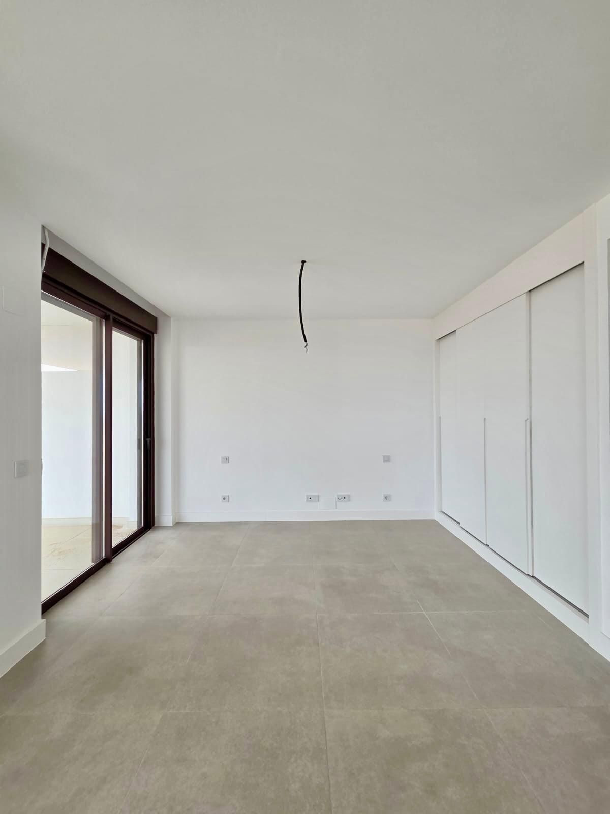 2 Bed Apartment for sale in Fuengirola Costa Del Sol, Málaga, Spain