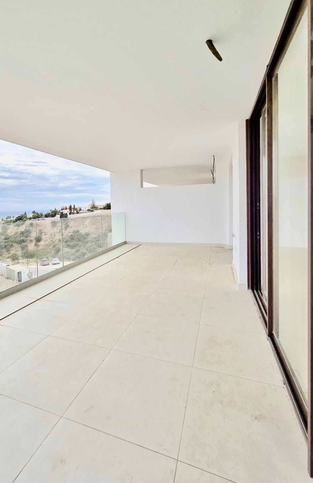 2 Bed Apartment for sale in Fuengirola Costa Del Sol, Málaga, Spain