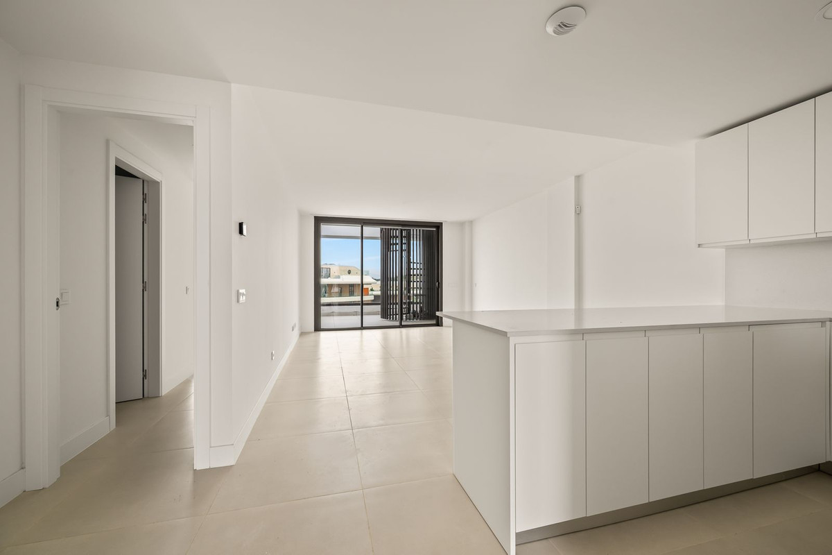 2 Bed Apartment for sale in Fuengirola Costa Del Sol, Málaga, Spain