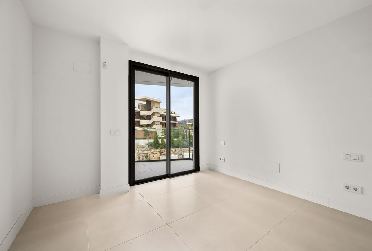 2 Bed Apartment for sale in Fuengirola Costa Del Sol, Málaga, Spain