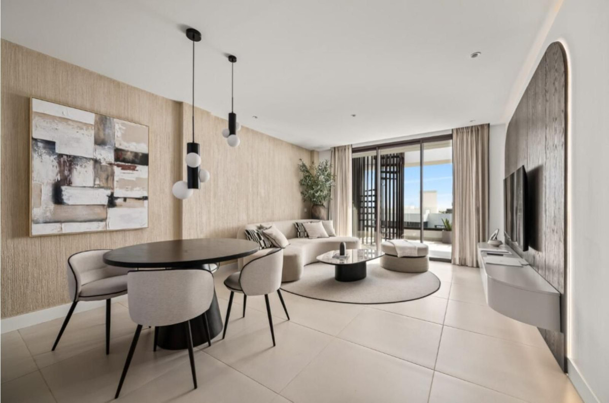 2 Bed Apartment for sale in Fuengirola Costa Del Sol, Málaga, Spain