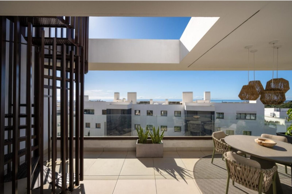 2 Bed Apartment for sale in Fuengirola Costa Del Sol, Málaga, Spain