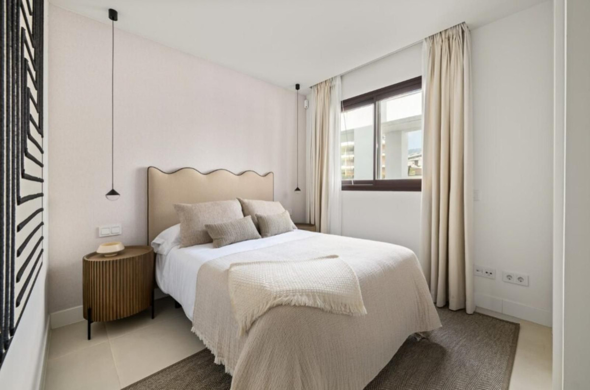 2 Bed Apartment for sale in Fuengirola Costa Del Sol, Málaga, Spain