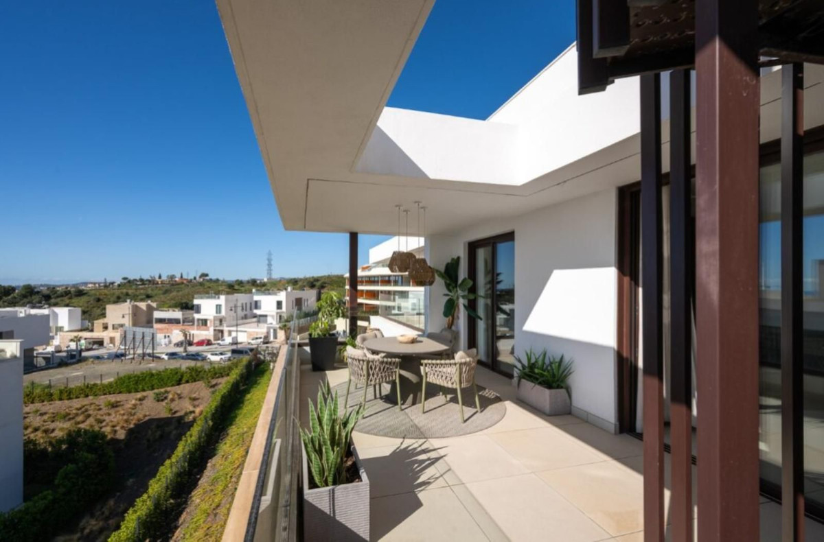 2 Bed Apartment for sale in Fuengirola Costa Del Sol, Málaga, Spain