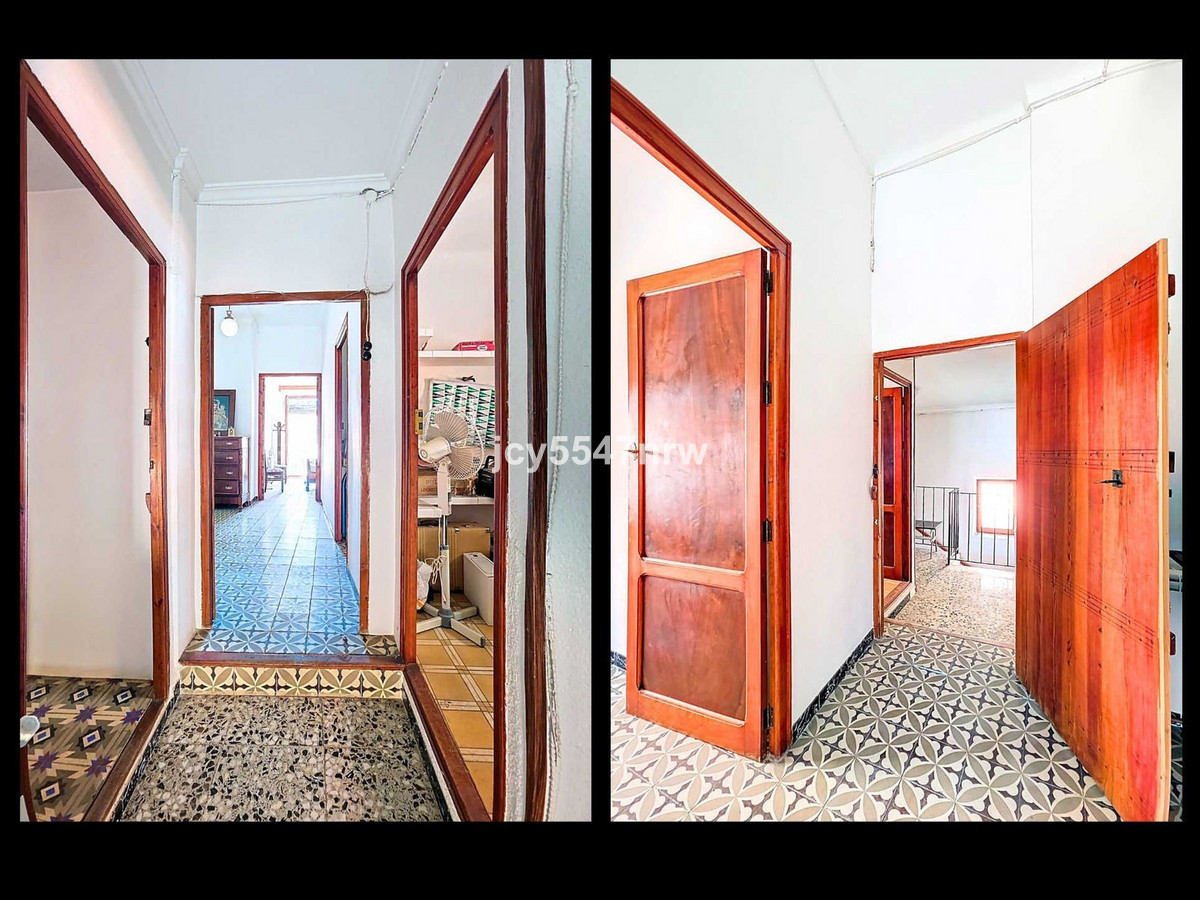 5 Bed Townhouse for sale in Pinoso Costa Blanca, Alicante, Spain