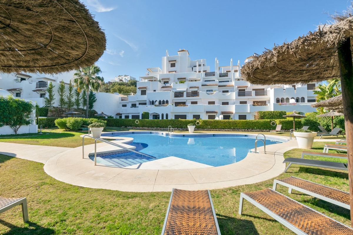Se vende Apartamento Planta Baja de 2 dormitorios en Costa Del Sol, Málaga, España