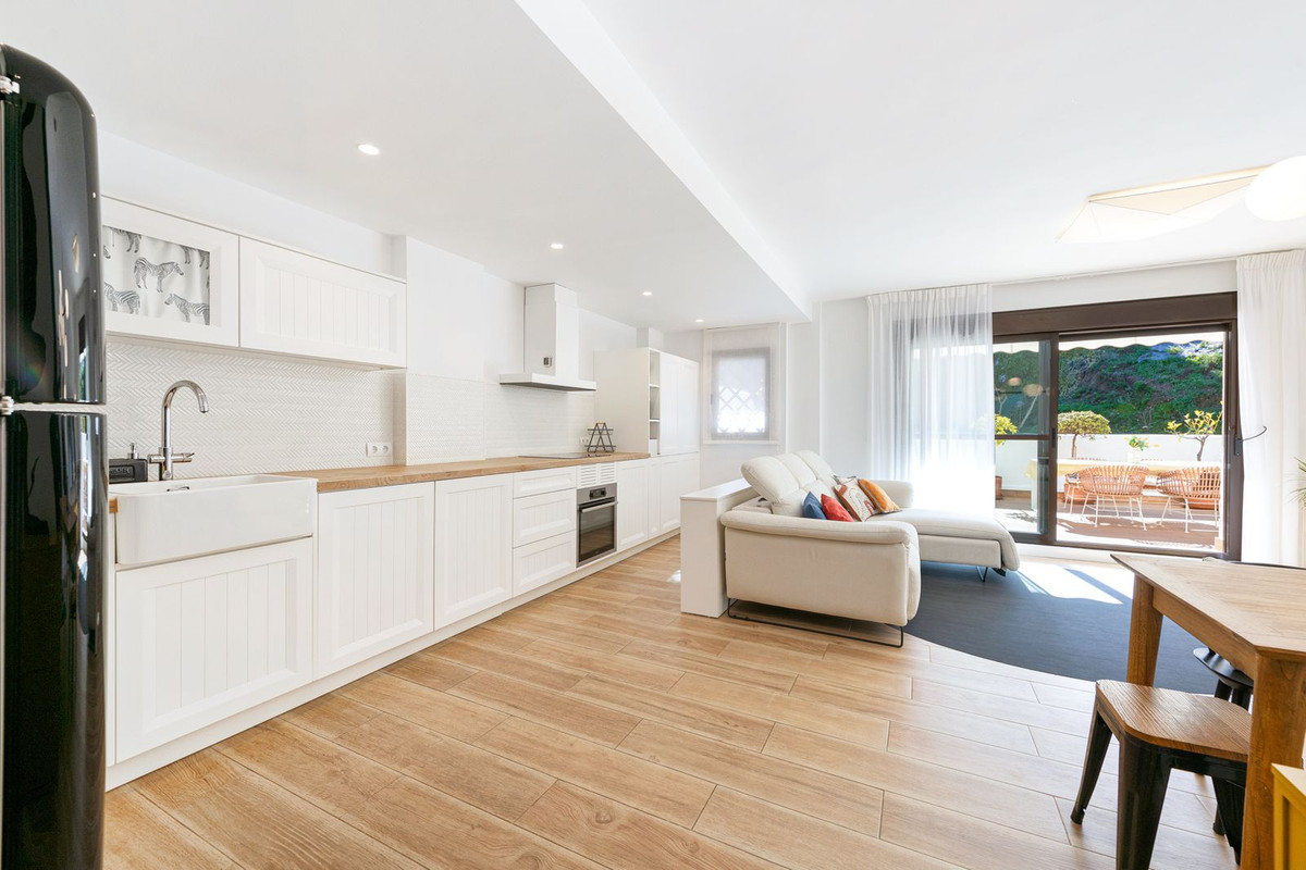 Se vende Apartamento Planta Baja de 2 dormitorios en Costa Del Sol, Málaga, España