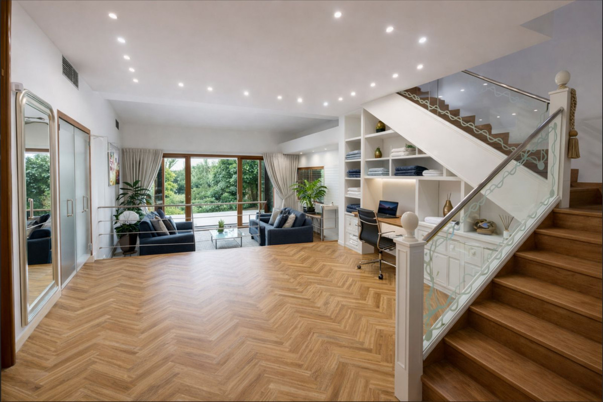 Se vende Villa - Chalet de 7 dormitorios en Costa Del Sol, Málaga, España