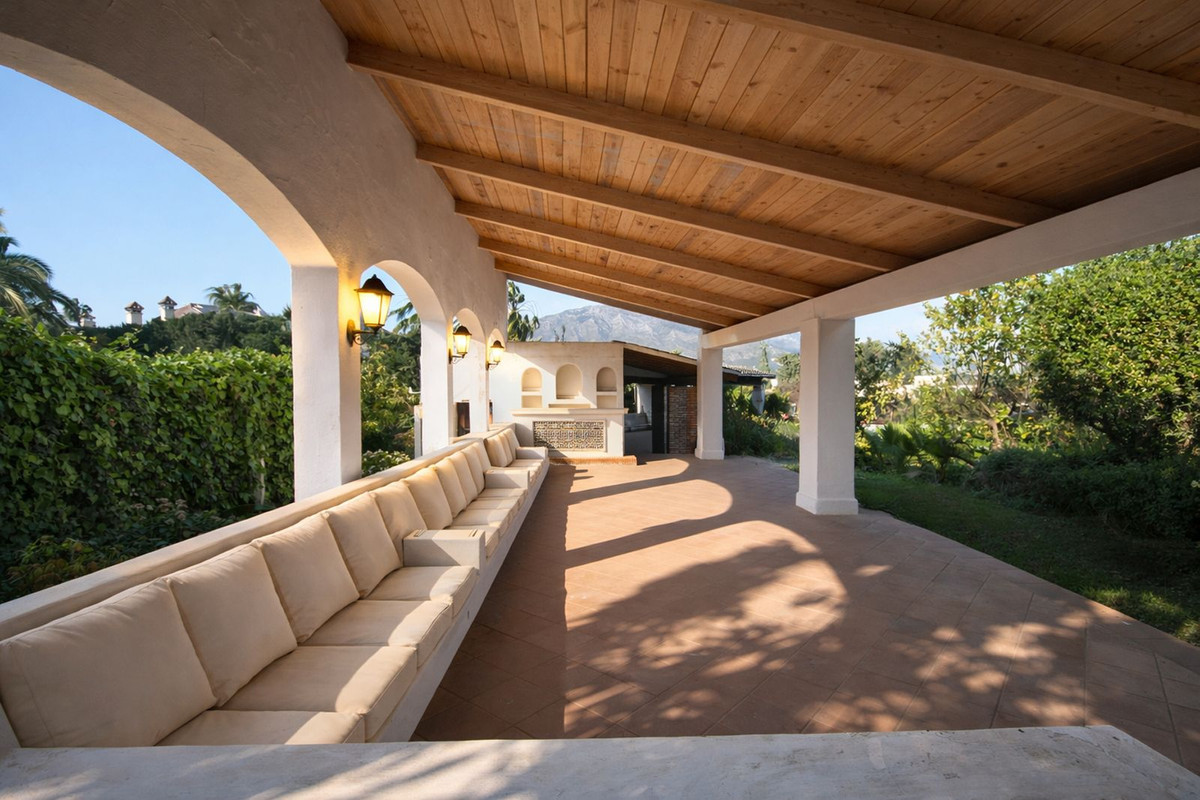 Se vende Villa - Chalet de 7 dormitorios en Costa Del Sol, Málaga, España