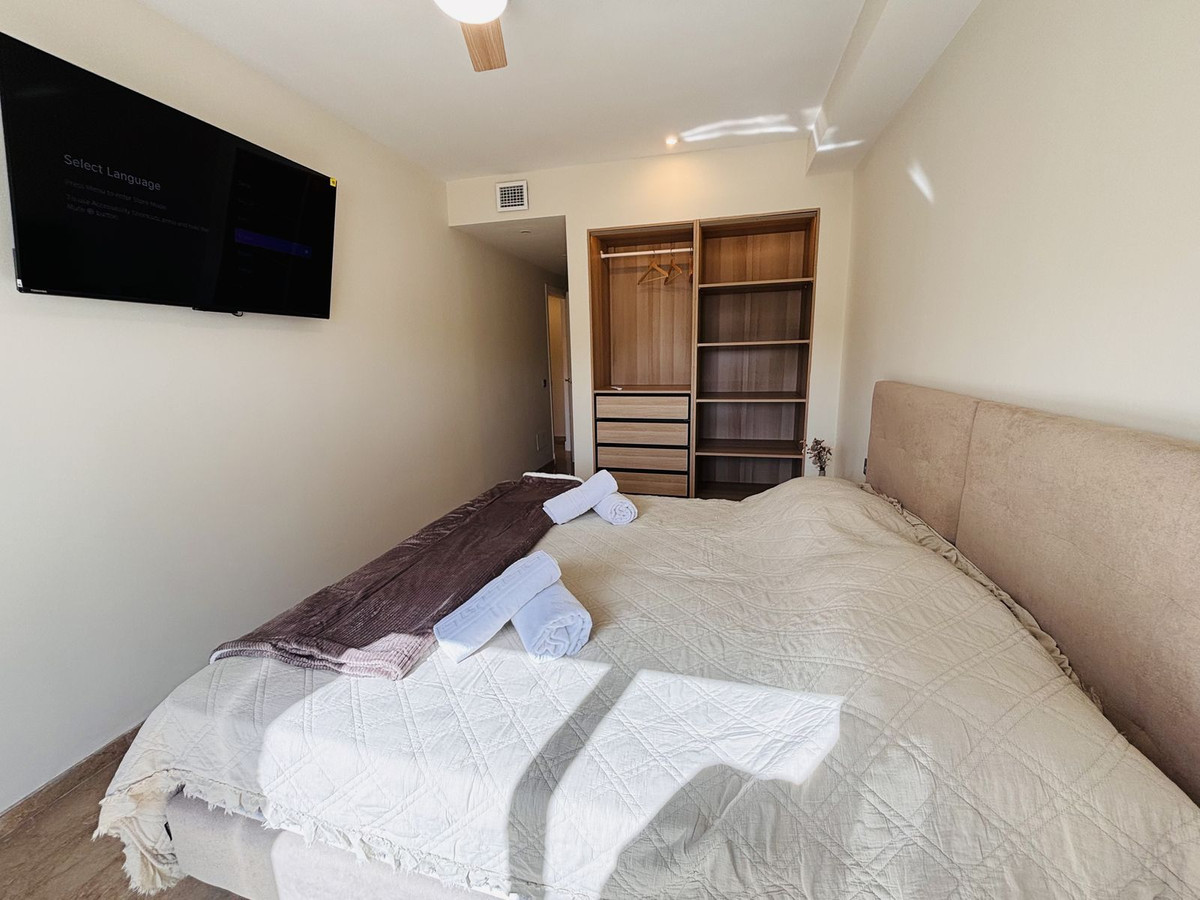 3 Bed Apartment for sale in La Duquesa Costa Del Sol, Málaga, Spain
