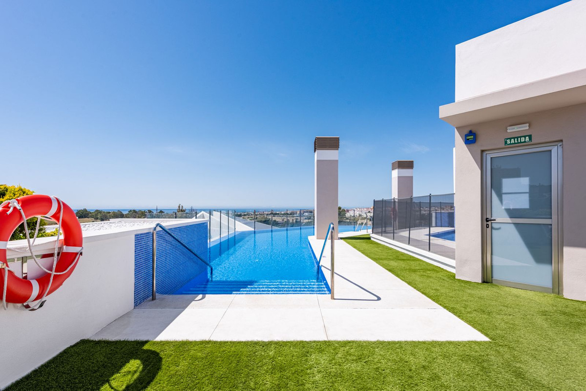 3 Bed Apartment for sale in Nueva Andalucía Costa Del Sol, Málaga, Spain