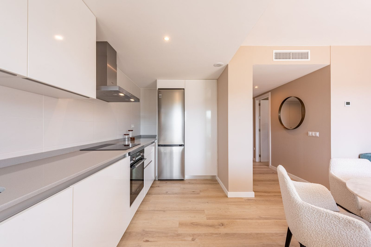 3 Bed Apartment for sale in Nueva Andalucía Costa Del Sol, Málaga, Spain