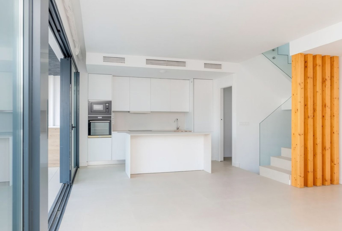 3 Bed Townhouse for sale in Estepona Costa Del Sol, Málaga, Spain