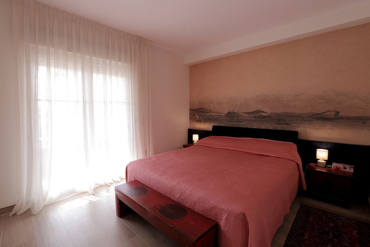 Se vende Apartamento Planta Baja de 3 dormitorios en Costa Del Sol, Málaga, España