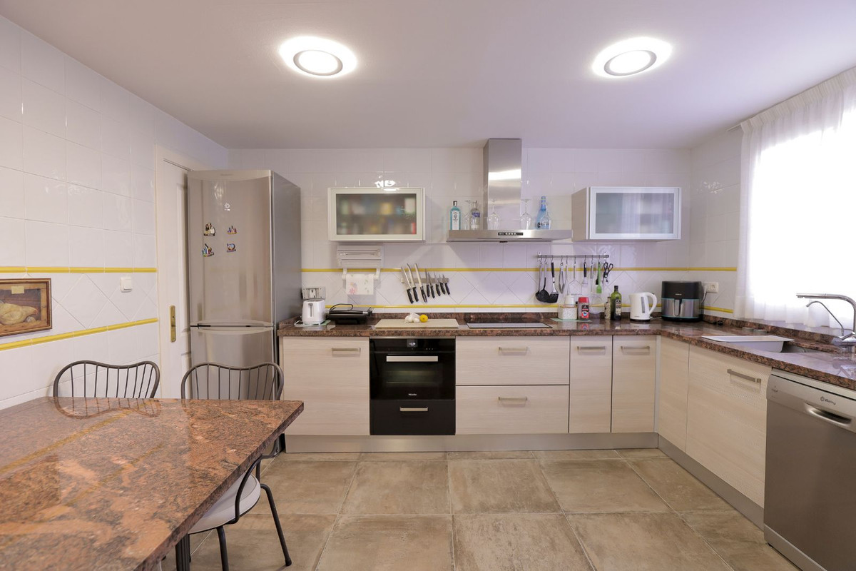 Se vende Apartamento Planta Baja de 3 dormitorios en Costa Del Sol, Málaga, España