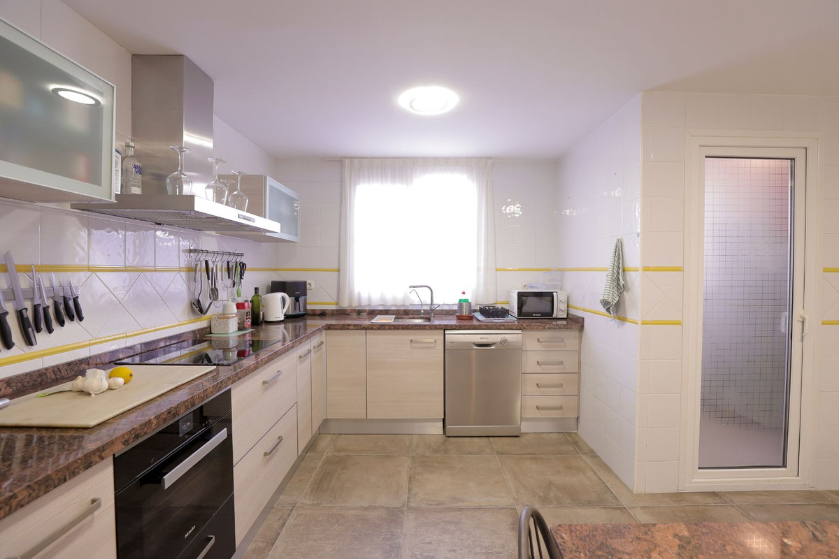 Se vende Apartamento Planta Baja de 3 dormitorios en Costa Del Sol, Málaga, España