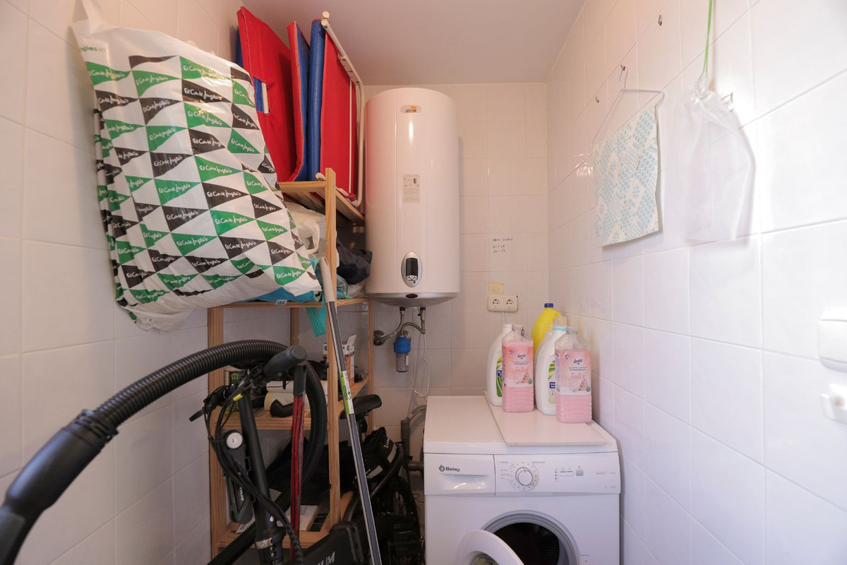Se vende Apartamento Planta Baja de 3 dormitorios en Costa Del Sol, Málaga, España