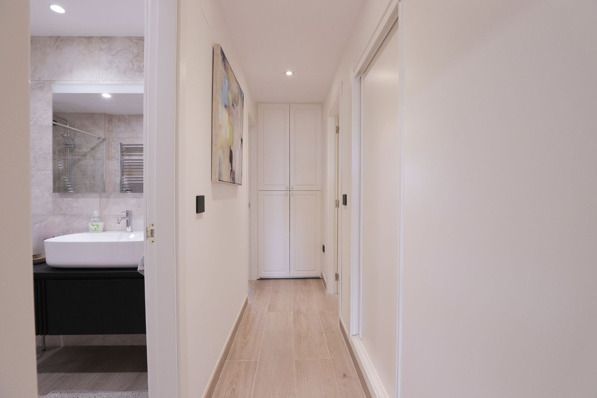 Se vende Apartamento Planta Baja de 3 dormitorios en Costa Del Sol, Málaga, España