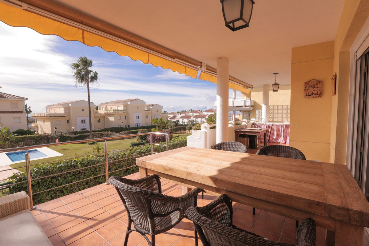 Se vende Apartamento Planta Baja de 3 dormitorios en Costa Del Sol, Málaga, España