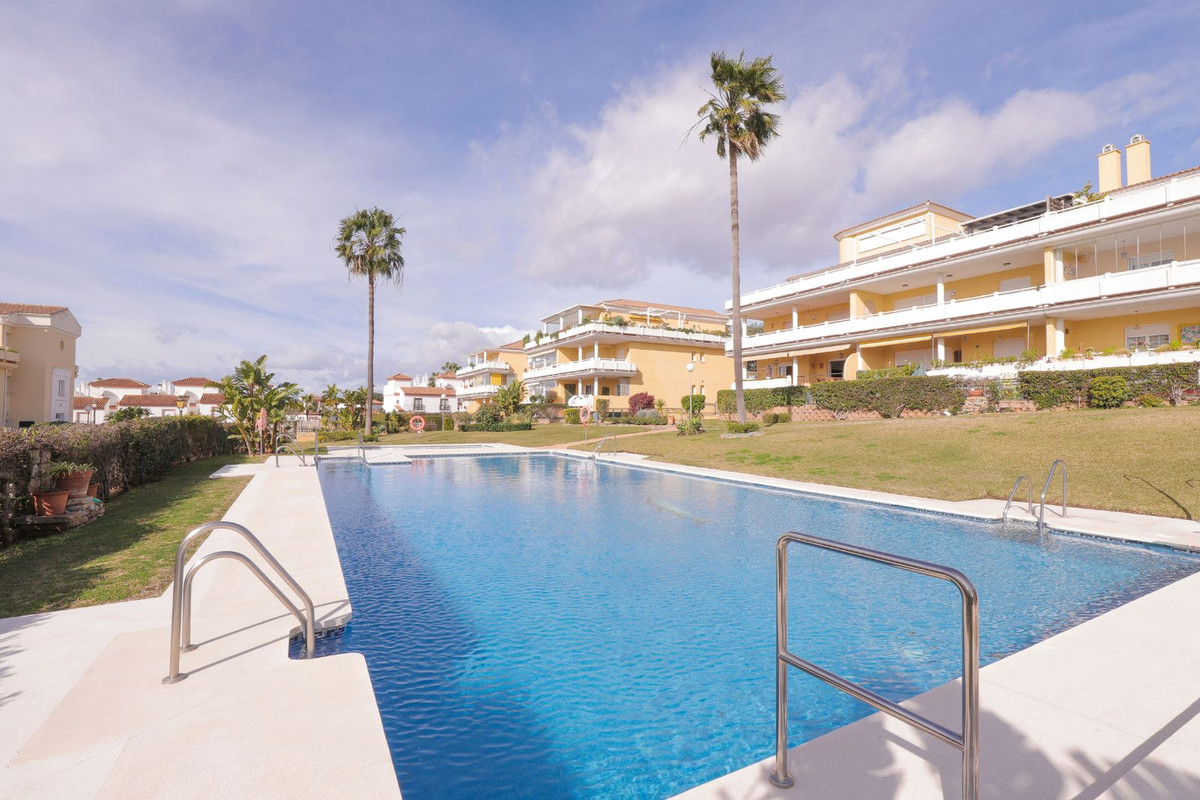 Se vende Apartamento Planta Baja de 3 dormitorios en Costa Del Sol, Málaga, España