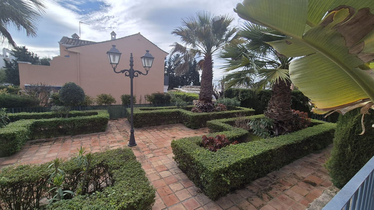 3 Bed Townhouse for sale in Marbella Costa Del Sol, Málaga, Spain