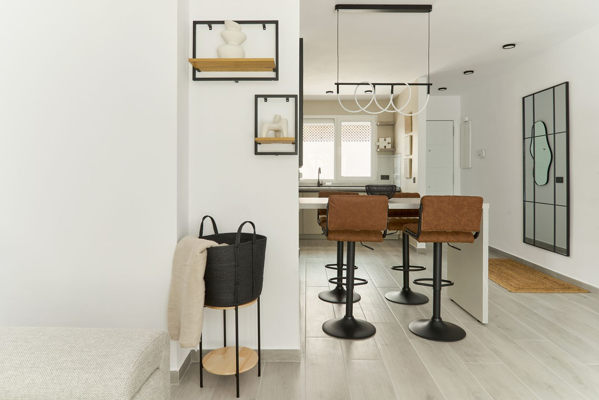 Se vende Apartamento Planta Media de 2 dormitorios en Costa Del Sol, Málaga, España