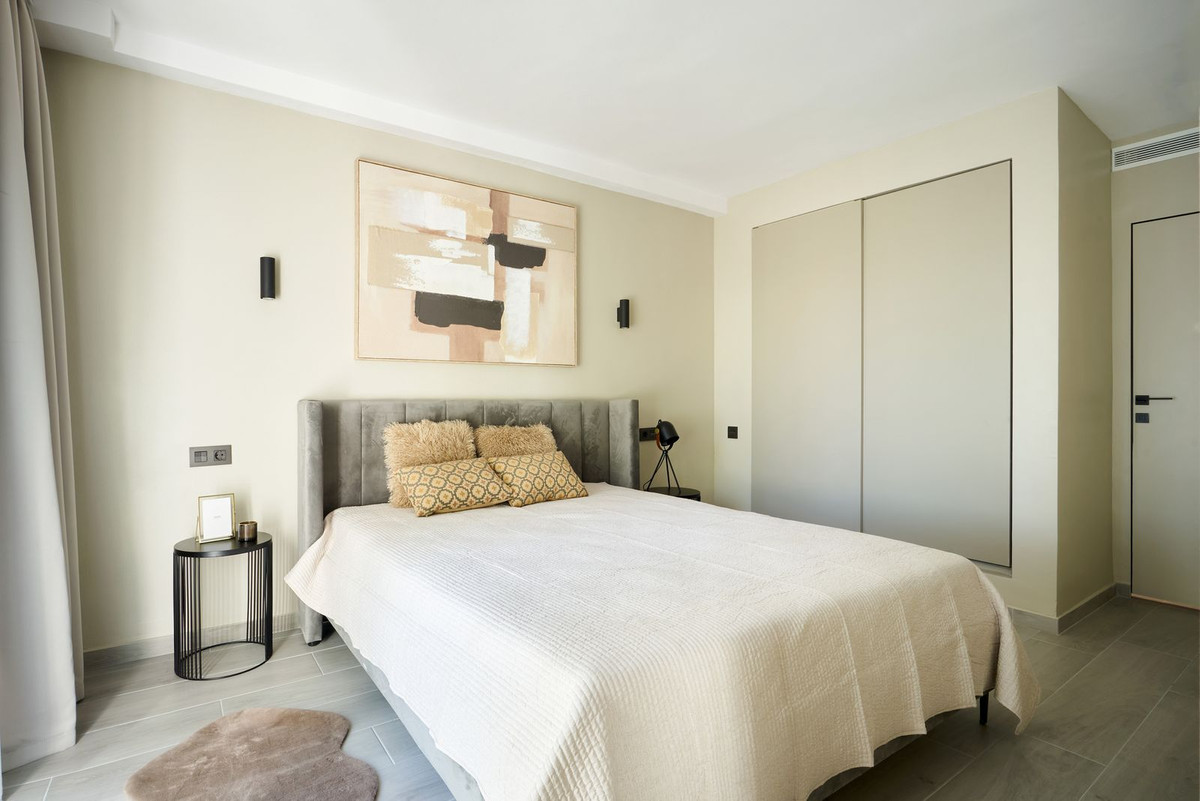 Se vende Apartamento Planta Media de 2 dormitorios en Costa Del Sol, Málaga, España