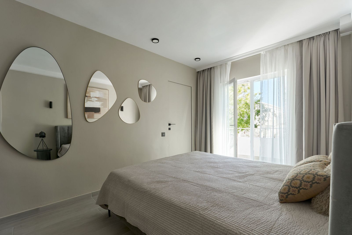 Se vende Apartamento Planta Media de 2 dormitorios en Costa Del Sol, Málaga, España
