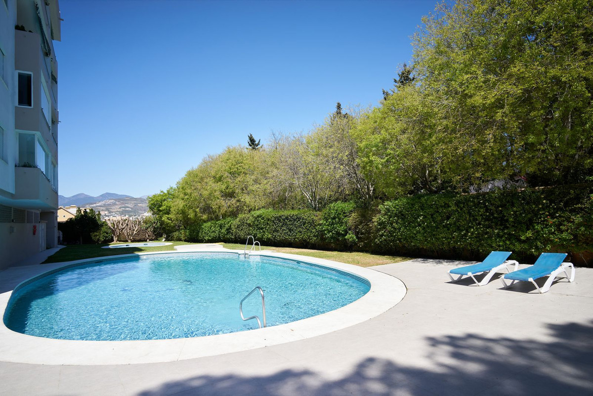 Se vende Apartamento Planta Media de 2 dormitorios en Costa Del Sol, Málaga, España