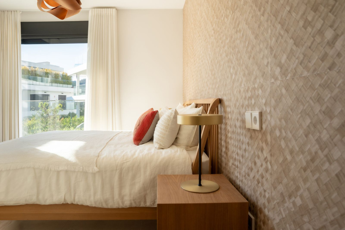 3 Bed Apartment for sale in Selwo Costa Del Sol, Málaga, Spain