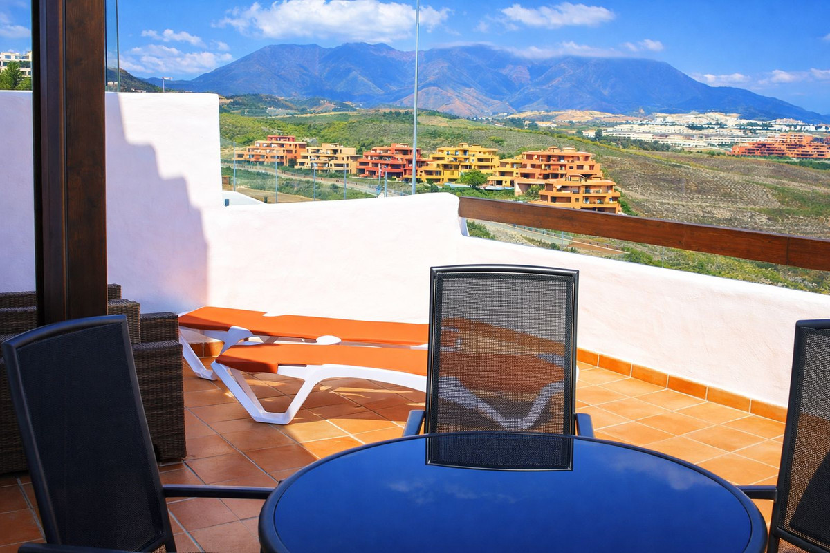 Se vende Apartamento Planta Media de 2 dormitorios en Costa Del Sol, Málaga, España