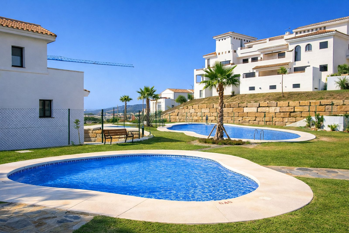 Se vende Apartamento Planta Media de 2 dormitorios en Costa Del Sol, Málaga, España