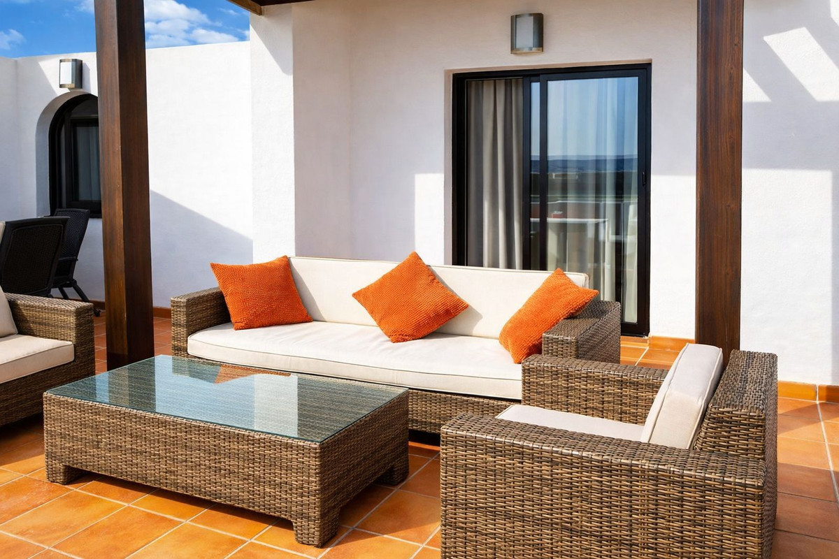 Se vende Apartamento Planta Media de 2 dormitorios en Costa Del Sol, Málaga, España