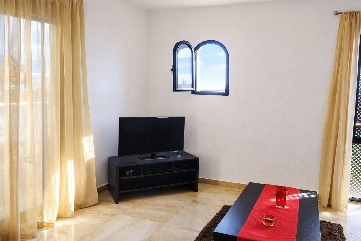 Se vende Apartamento Planta Media de 2 dormitorios en Costa Del Sol, Málaga, España